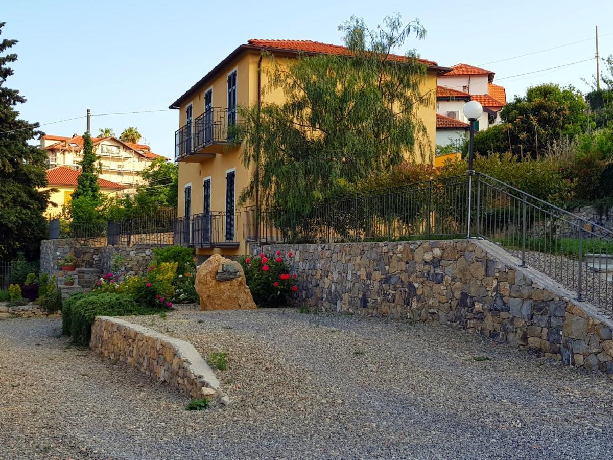 Casa Laura Villa Imperia Dış mekan fotoğraf