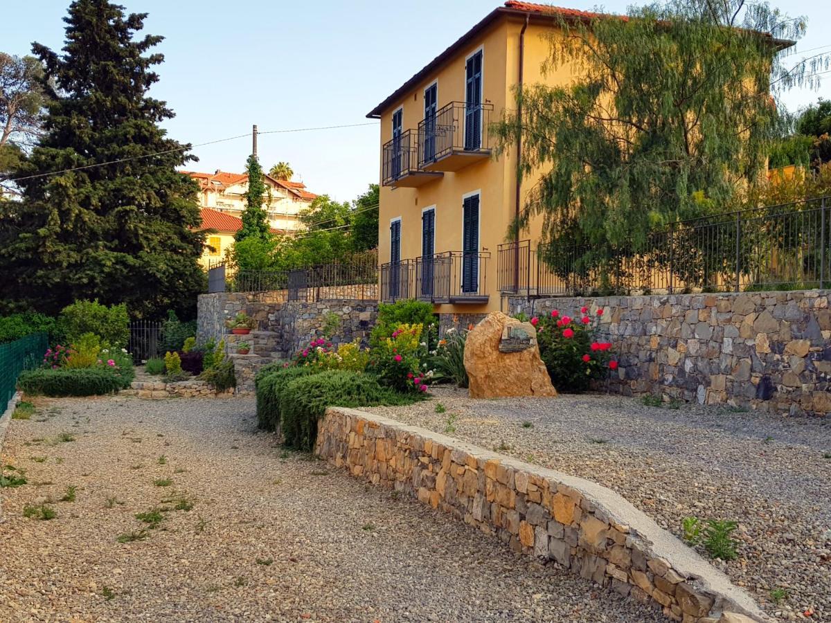 Casa Laura Villa Imperia Dış mekan fotoğraf