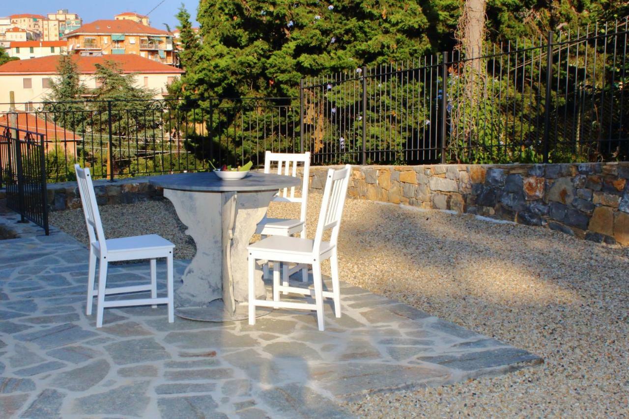 Casa Laura Villa Imperia Dış mekan fotoğraf